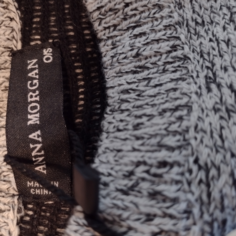 Anna Morgan NWT poncho size 46wide 33 long. Great For The Winter And Soo Cozy!! - Picture 6 of 7